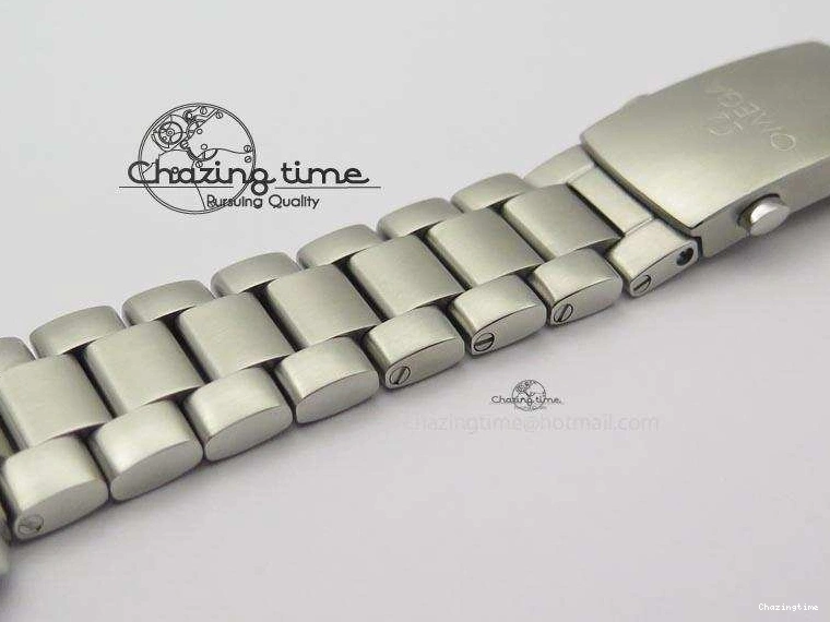 0812 Contemporary Planet Ocean SS Bp Maker 45mm Black Bezel Orange Numbers On SS Bracelet A 8217
